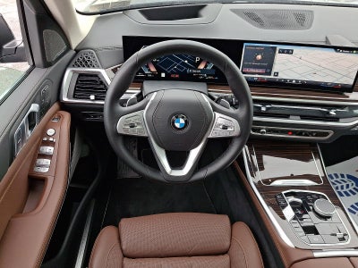 2026 BMW X7 xDrive40i Sports Activity Vehicle