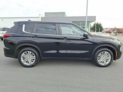 2023 Mitsubishi Outlander ES S-AWC