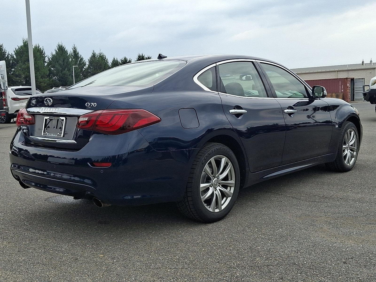 2015 INFINITI Q70 3.7 AWD