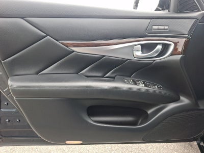 2015 INFINITI Q70 3.7 AWD