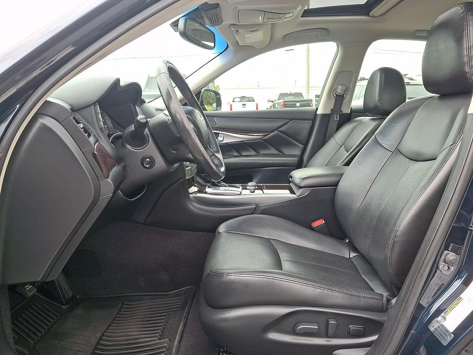 2015 INFINITI Q70 3.7 AWD