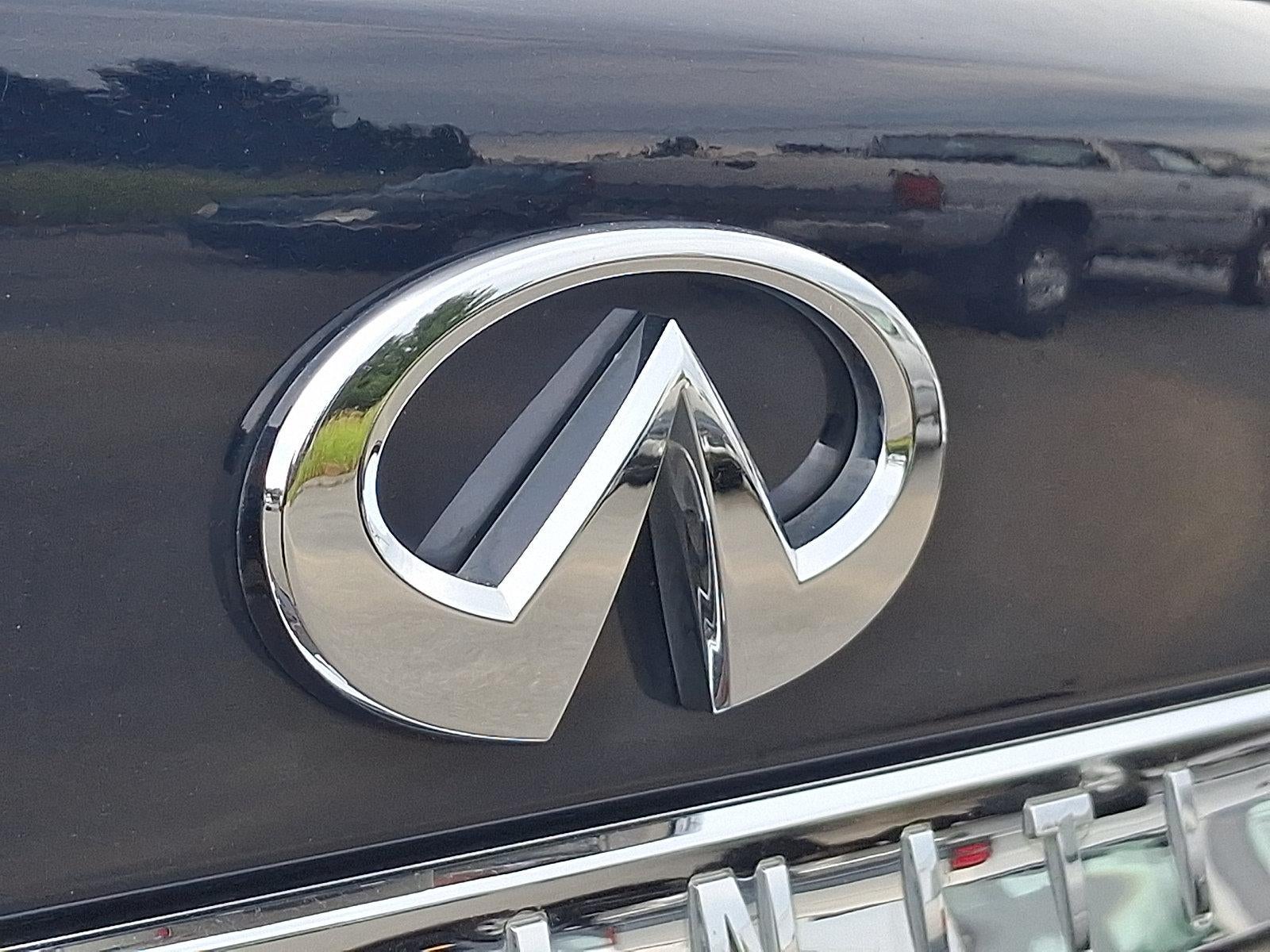 2015 INFINITI Q70 3.7 AWD