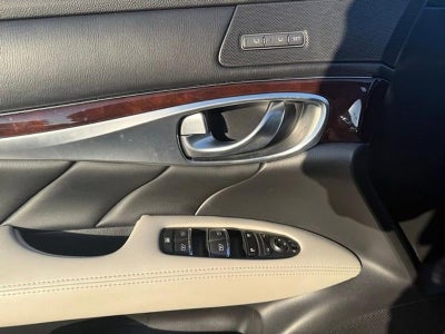 2019 INFINITI Q70 3.7 LUXE AWD