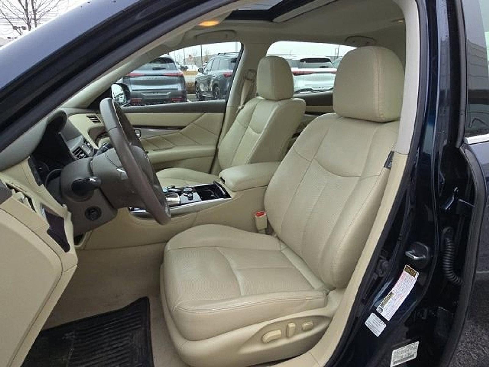 2017 INFINITI Q70L 3.7 AWD