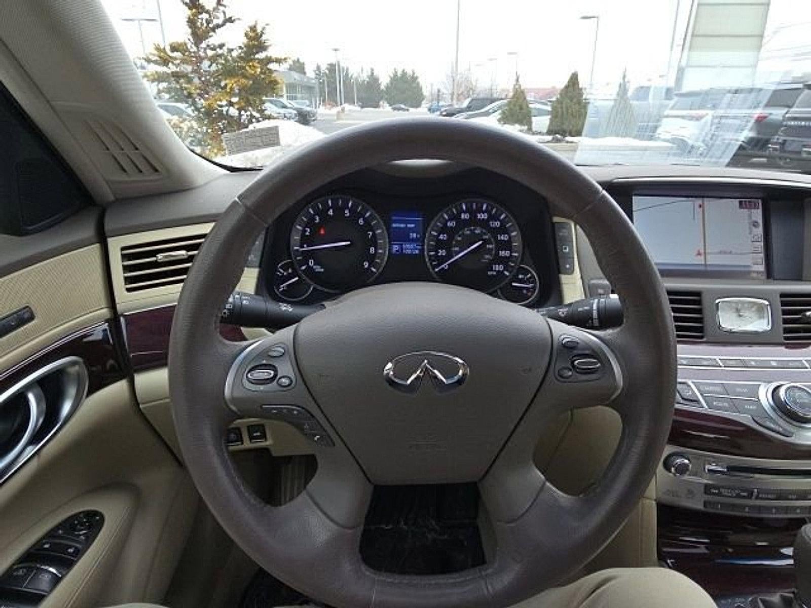 2017 INFINITI Q70L 3.7 AWD