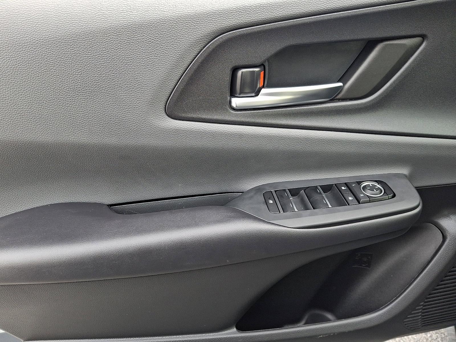 2025 Toyota Prius XLE (Natl)