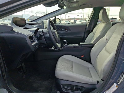 2025 Toyota Prius XLE (Natl)