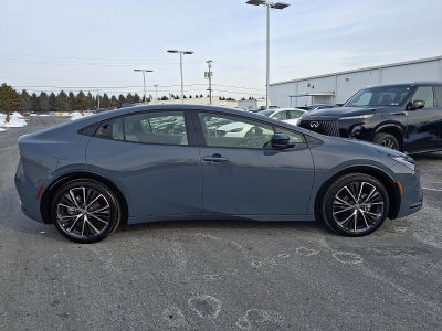 2025 Toyota Prius XLE (Natl)