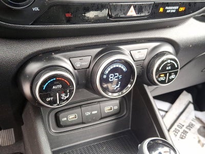 2022 Hyundai VENUE SEL IVT