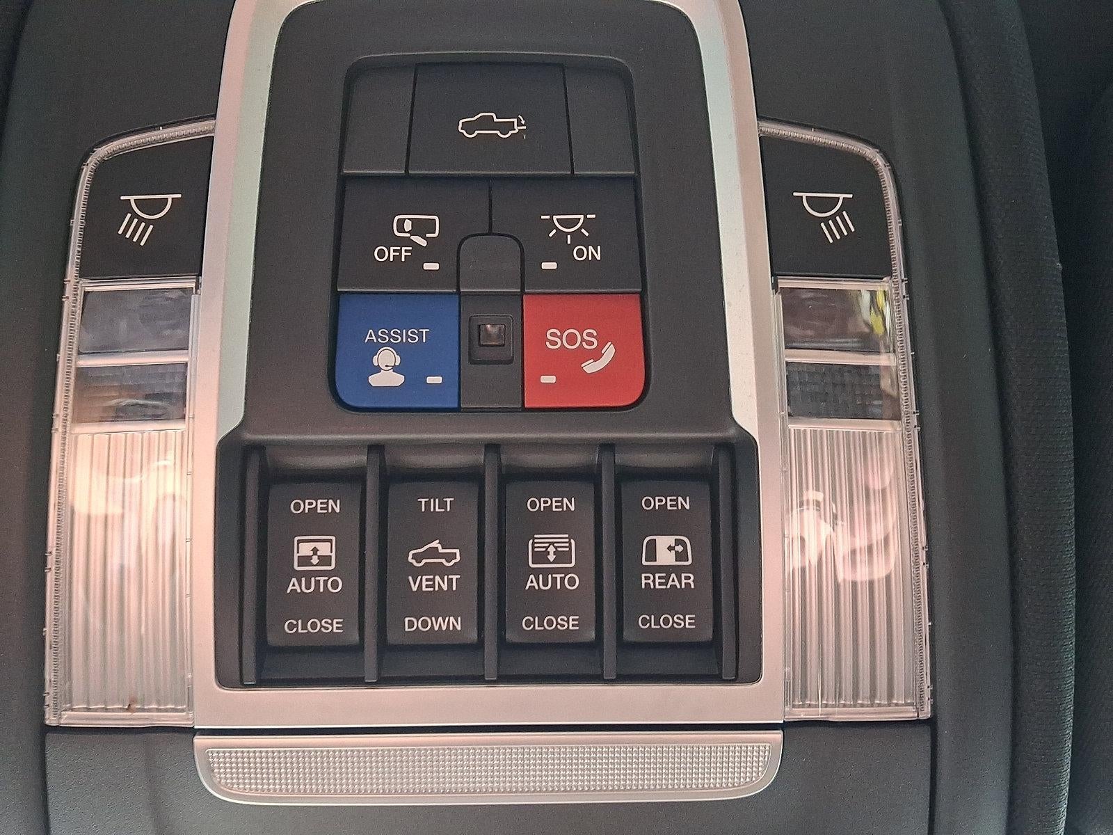 2019 RAM 1500 Longhorn 4x4 Crew Cab 5'7" Box