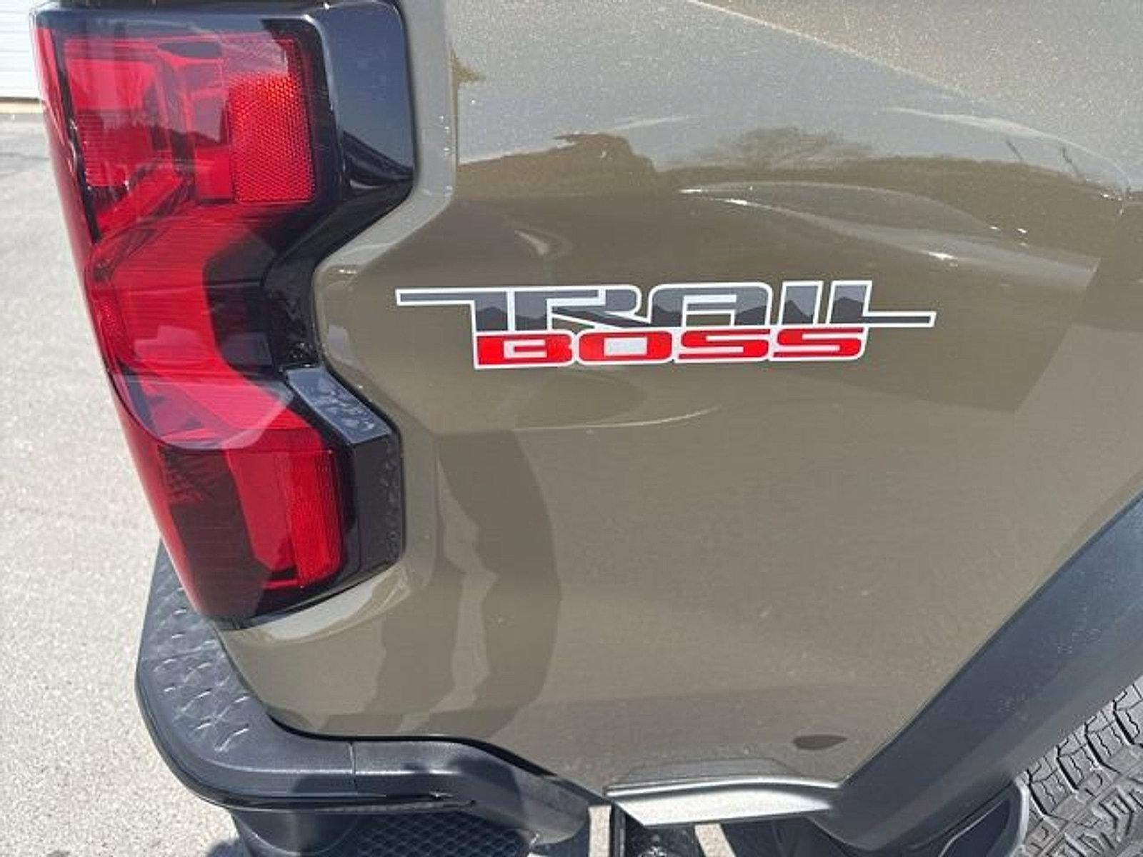 2025 Chevrolet Colorado Crew Cab Short Box 4-Wheel Drive Trail Boss