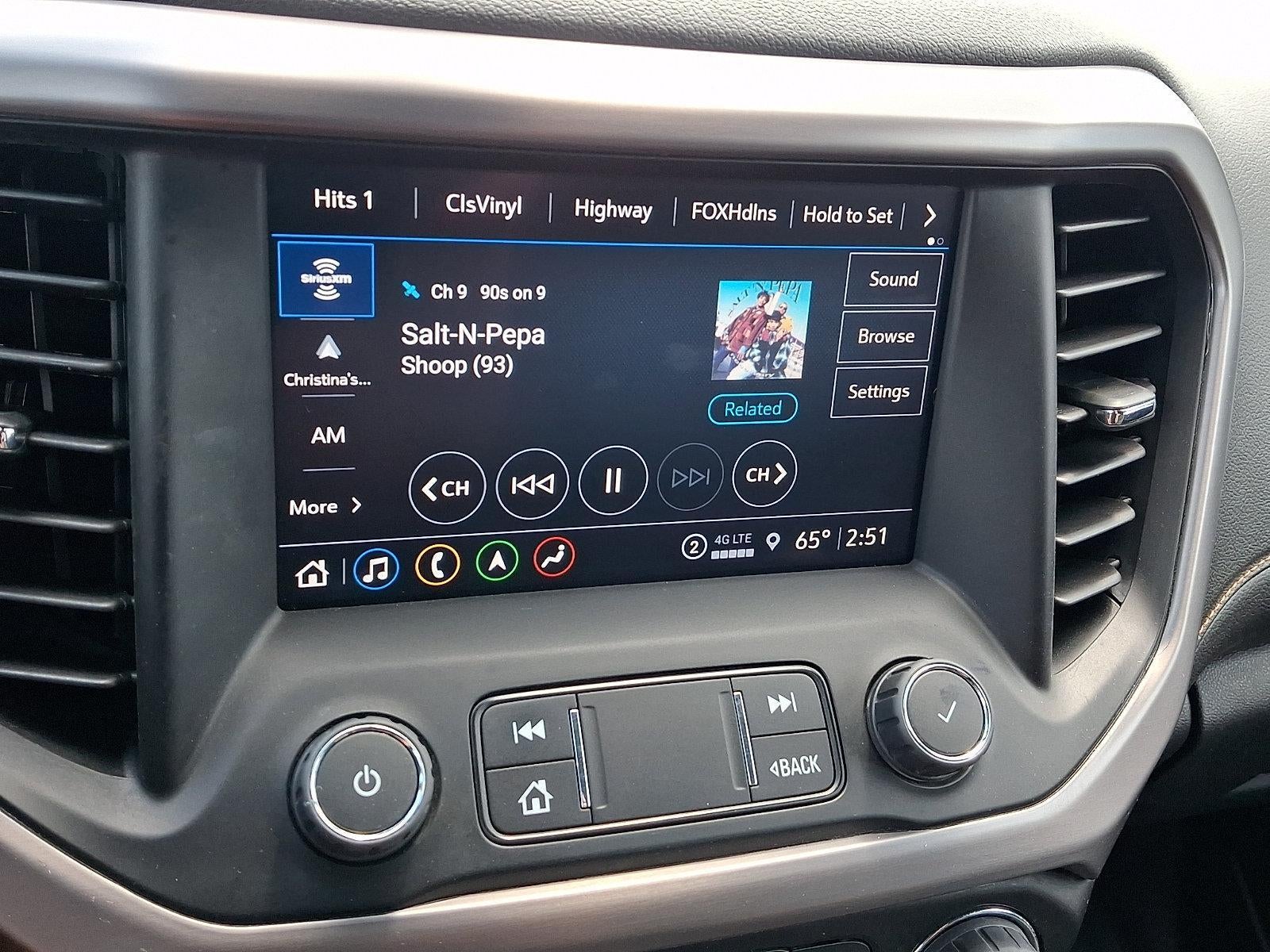 2022 GMC Acadia AWD AT4