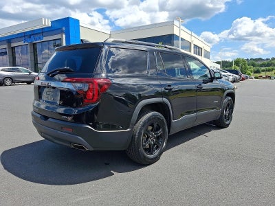 2022 GMC Acadia AWD AT4