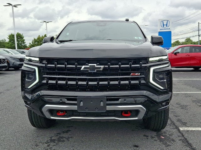 2025 Chevrolet Suburban 4WD Z71