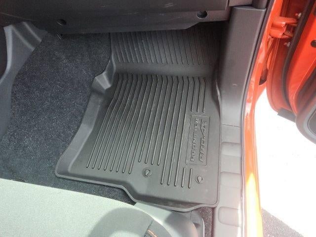 2025 Nissan Frontier Crew Cab 4x4 PRO-4X