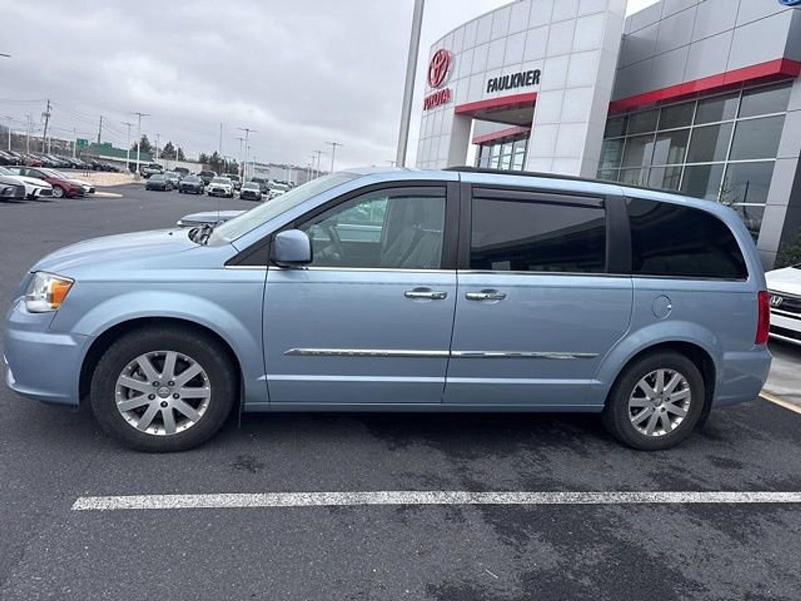 2016 Chrysler Town & Country 4dr Wgn Touring