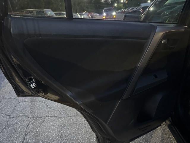 2015 Toyota RAV4 AWD 4dr LE (Natl)