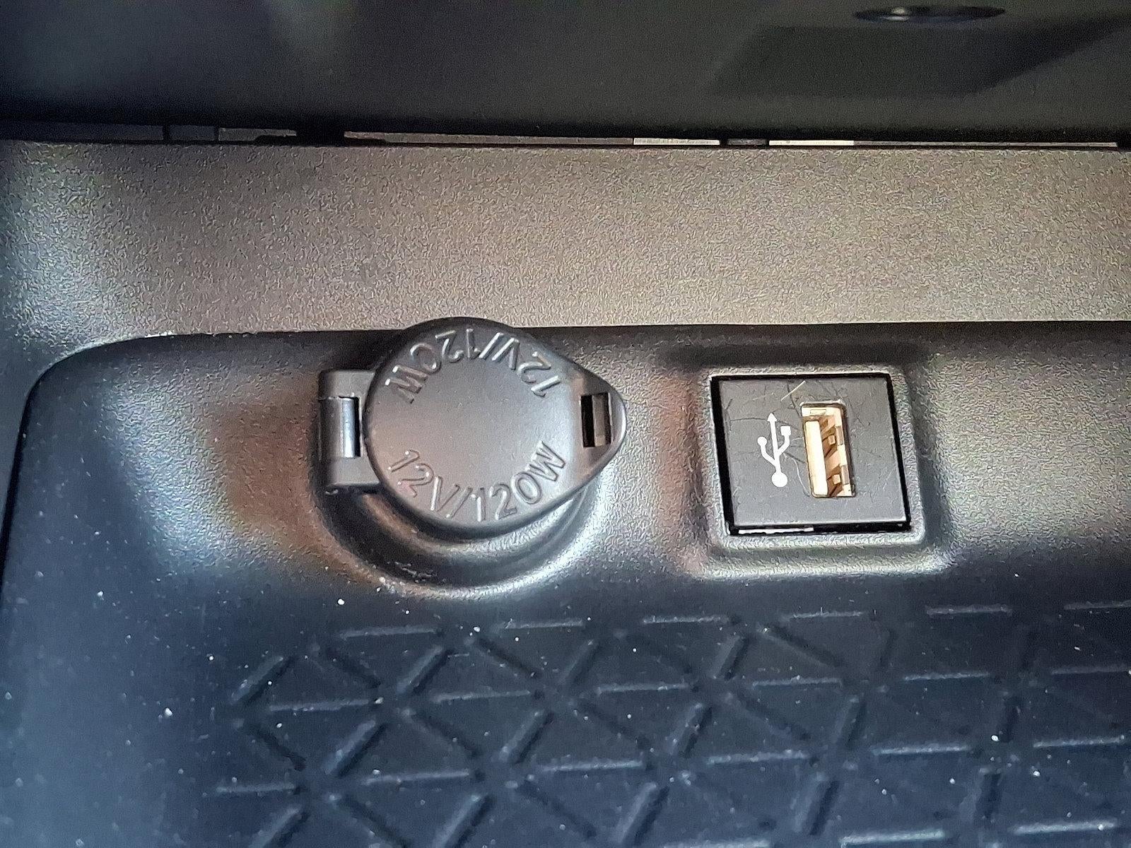 2025 Toyota RAV4 XLE AWD (Natl)