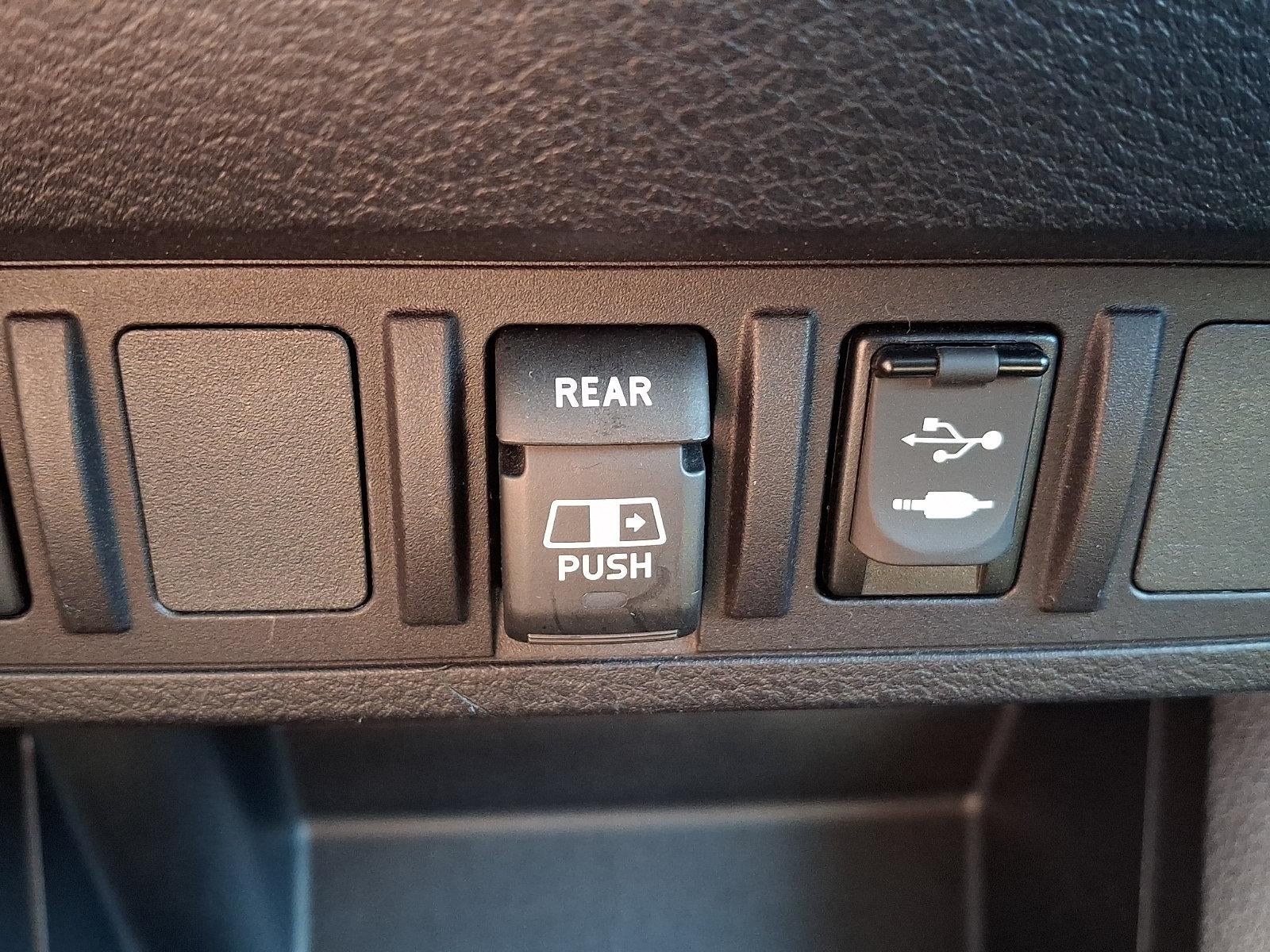 2018 Toyota Tacoma SR5 Double Cab 5' Bed V6 4x4 AT (GS)