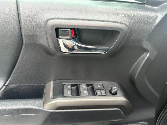 2023 Toyota Tacoma 4WD 4WD Limited Double Cab 5' Bed V6 AT (Natl)