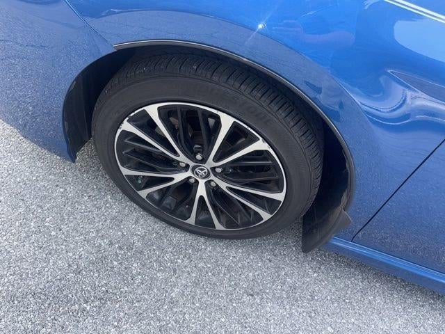2018 Toyota Camry SE Auto (SE)