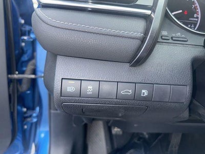 2018 Toyota Camry SE Auto (SE)
