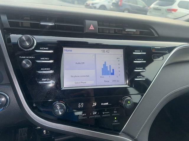 2018 Toyota Camry SE Auto (SE)