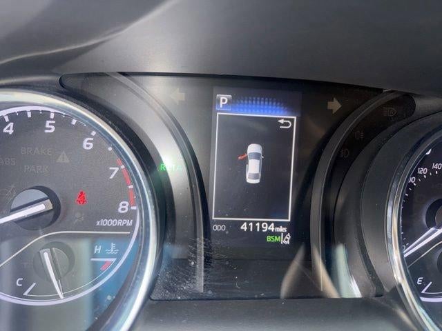 2018 Toyota Camry SE Auto (SE)