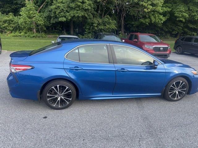 2018 Toyota Camry SE Auto (SE)