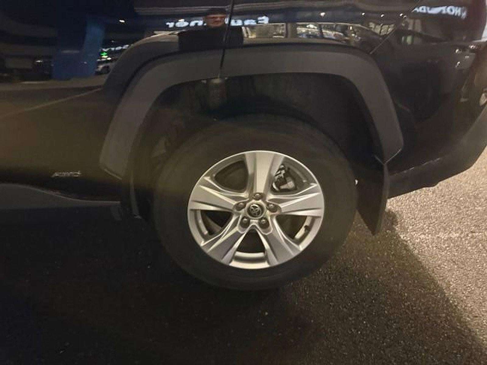 2021 Toyota RAV4 Hybrid XLE AWD (Natl)