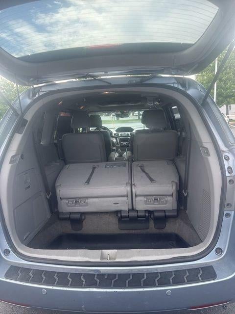 2014 Honda Odyssey Touring with DVD Rear Entertainment System and Navigation