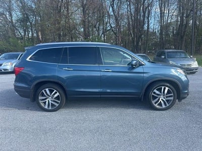 2017 Honda Pilot Touring AWD