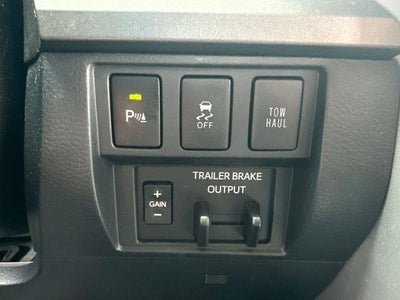 2018 Toyota Tundra 4WD 4WD SR5 CrewMax 5.5' Bed 5.7L (SE)