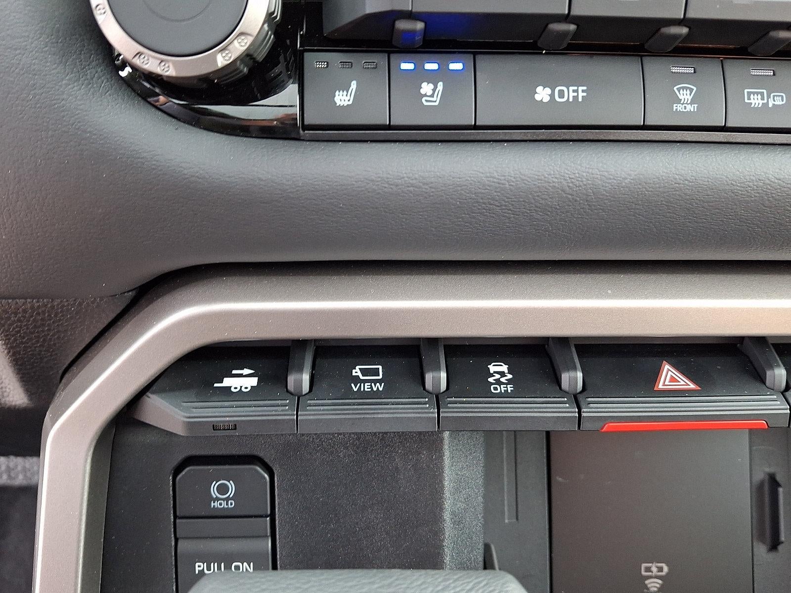 2026 Toyota Tundra 4WD 4WD Platinum CrewMax 5.5' Bed (Natl)