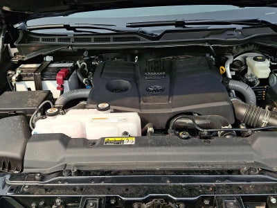 2026 Toyota Tundra 4WD 4WD Platinum CrewMax 5.5' Bed (Natl)