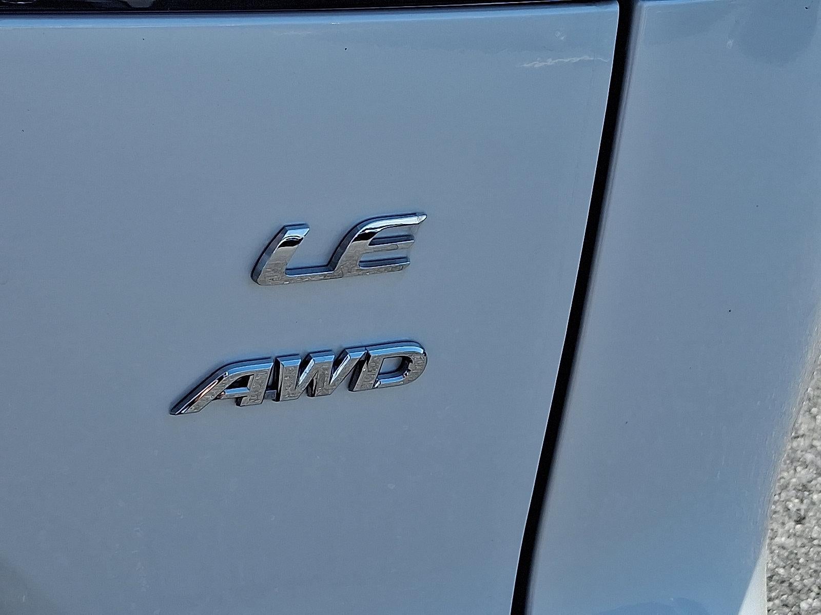 2026 Toyota Corolla Cross LE 4WD (Natl)