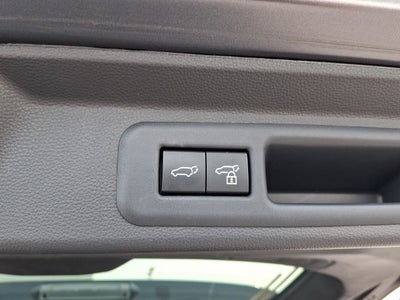 2026 Toyota Sequoia Limited 4WD (SE)