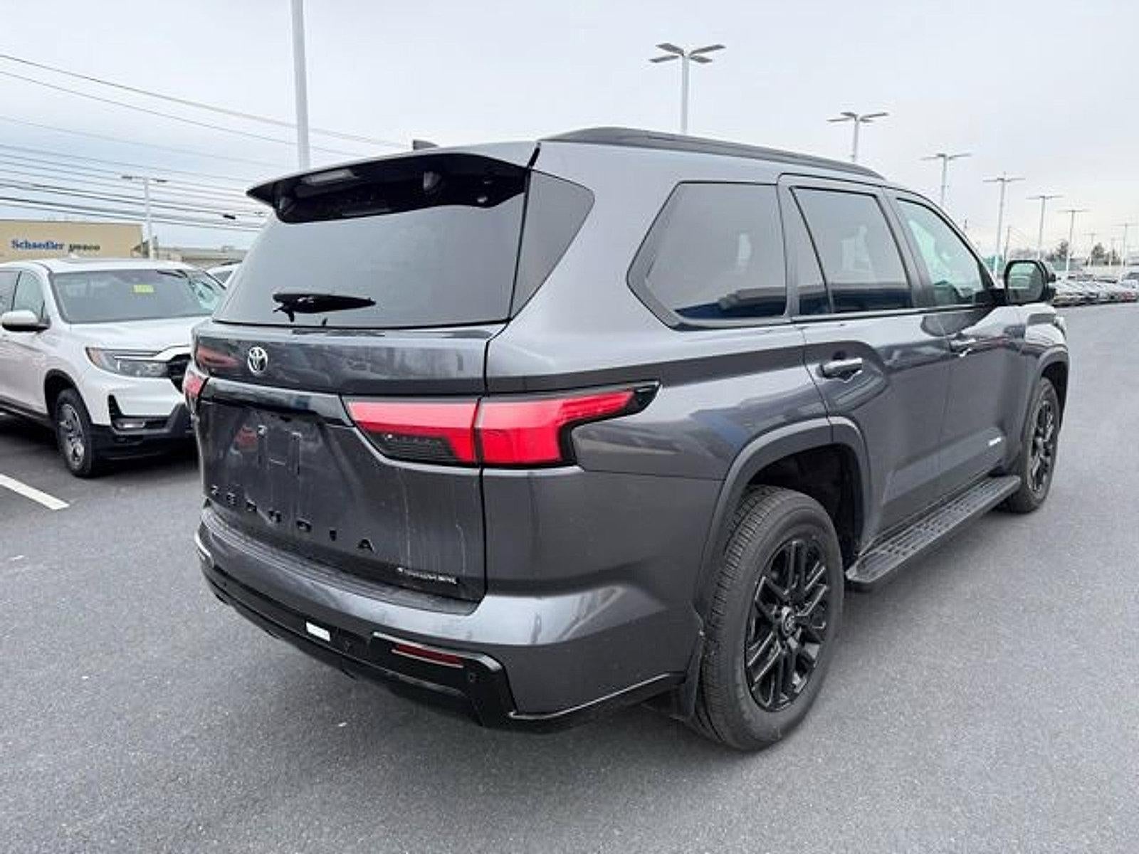 2026 Toyota Sequoia SR5 4WD (SE)