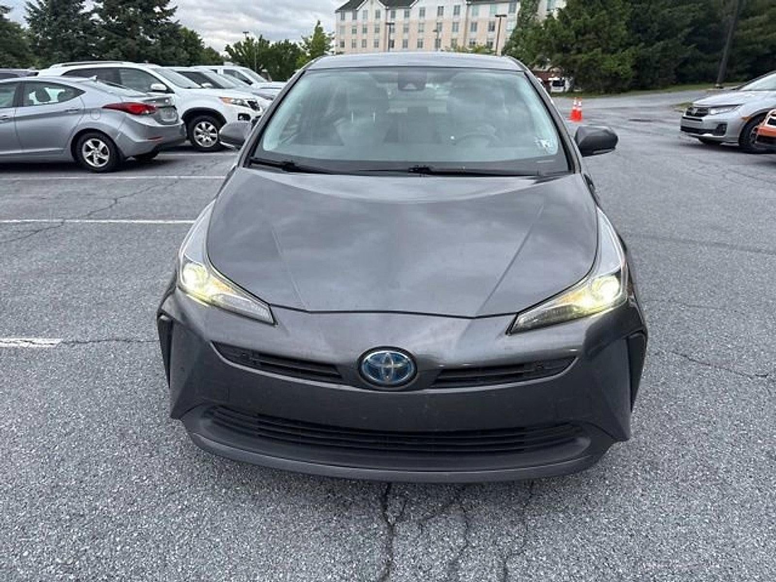 2019 Toyota Prius LE (Natl)