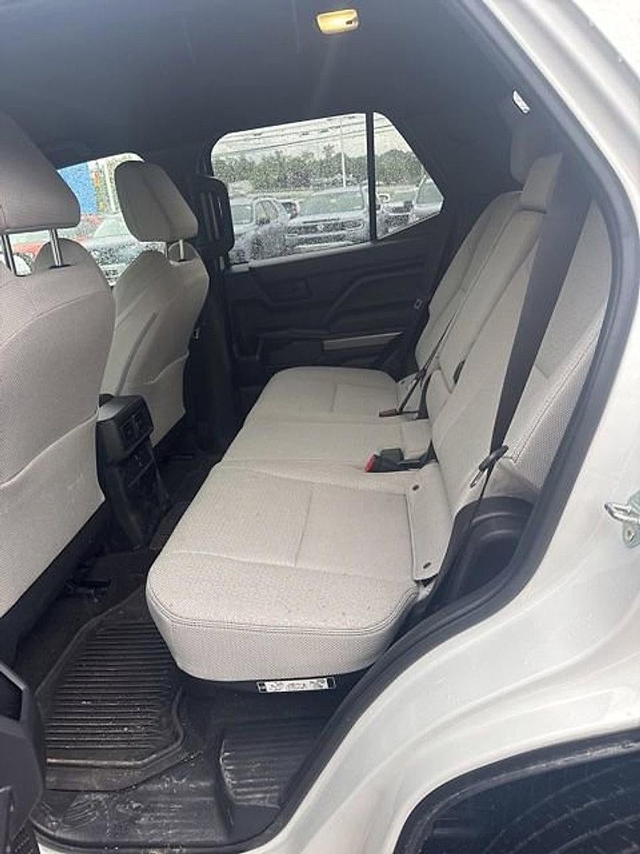 2025 Toyota 4Runner SR5 4WD (GS)