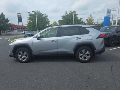 2022 Toyota RAV4 Hybrid XLE AWD (Natl)