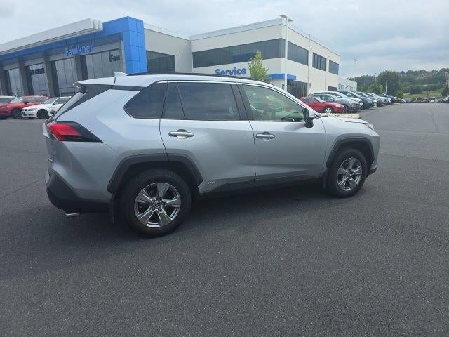 2022 Toyota RAV4 Hybrid XLE AWD (Natl)
