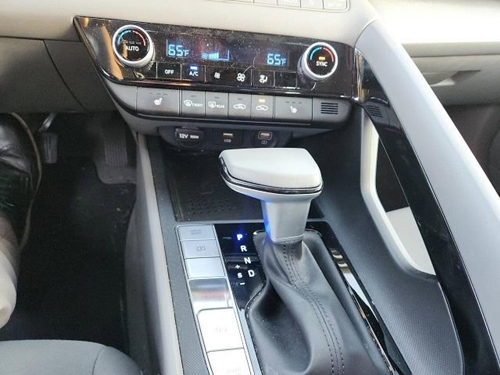 2023 Hyundai ELANTRA SEL IVT