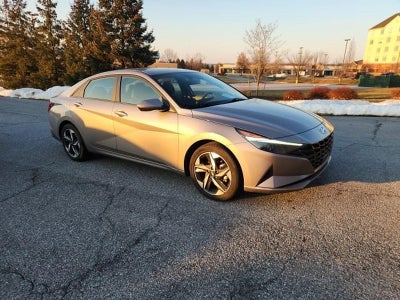 2023 Hyundai ELANTRA SEL IVT