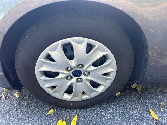 2014 Ford Fusion 4dr Sdn S FWD