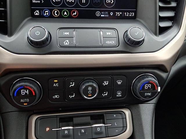 2023 GMC Acadia AWD Denali