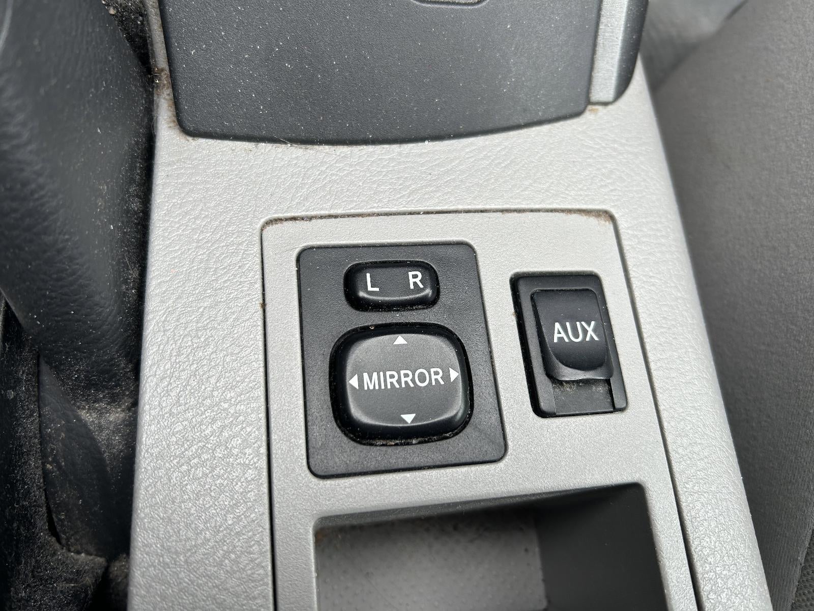 2011 Toyota RAV4 4WD 4dr 4-cyl 4-Spd AT (Natl)