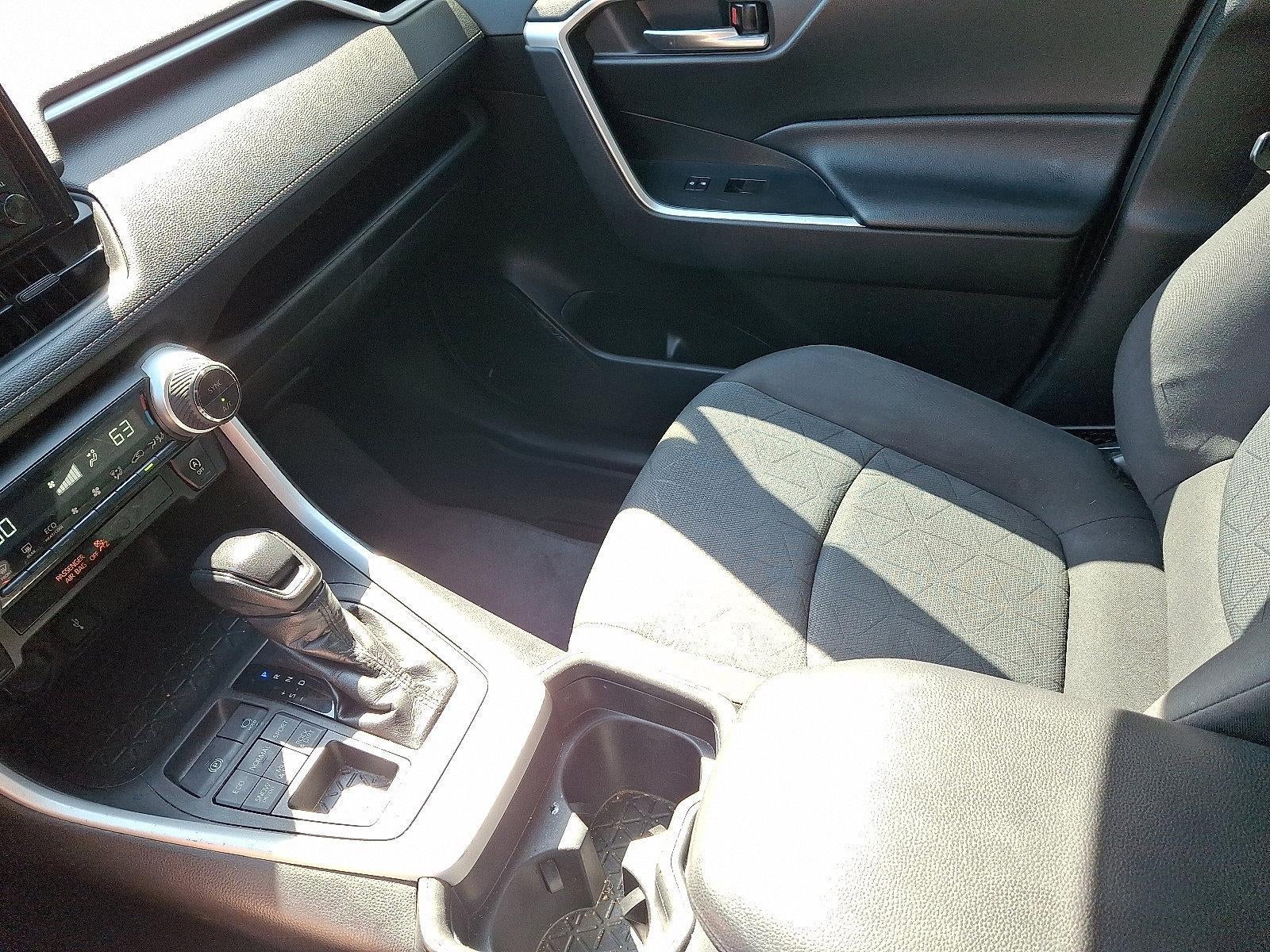 2020 Toyota RAV4 XLE AWD (Natl)