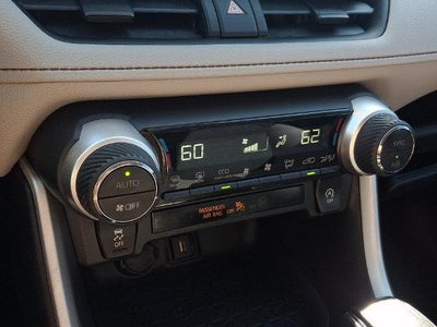 2020 Toyota RAV4 XLE FWD (GS)