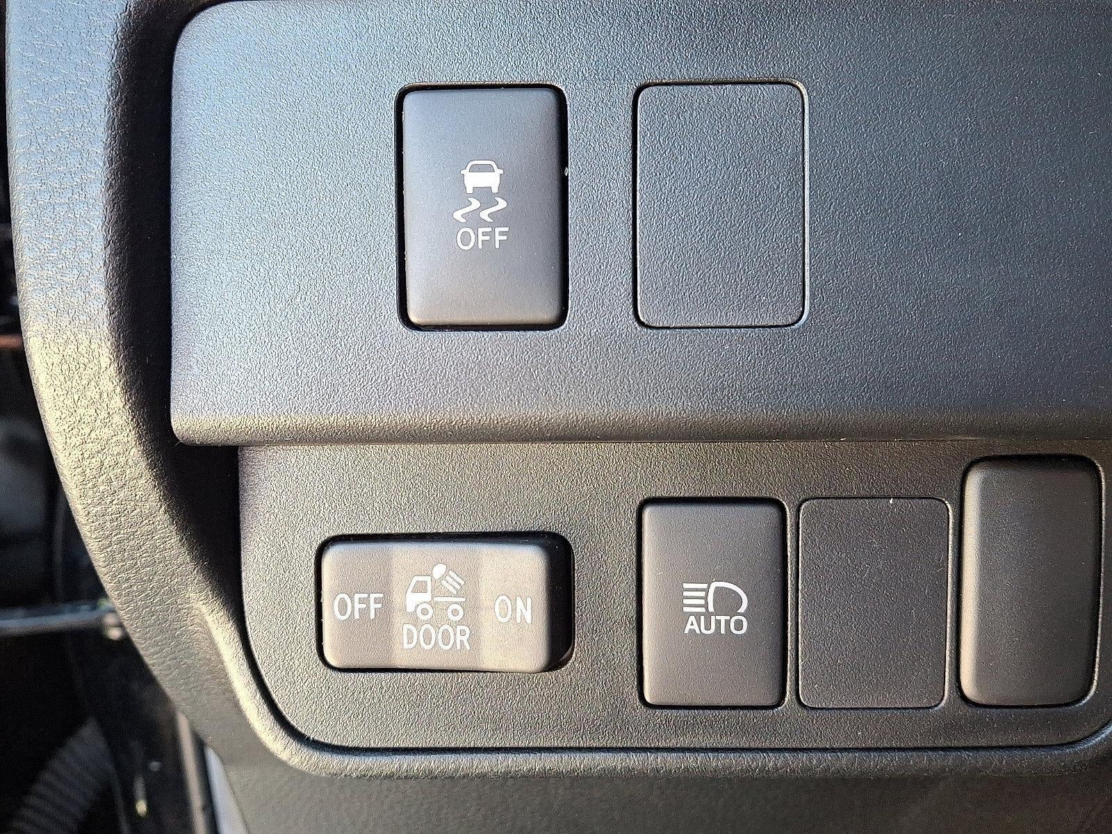 2022 Toyota Tacoma 4WD 4WD SR5 Double Cab 5' Bed V6 AT (Natl)